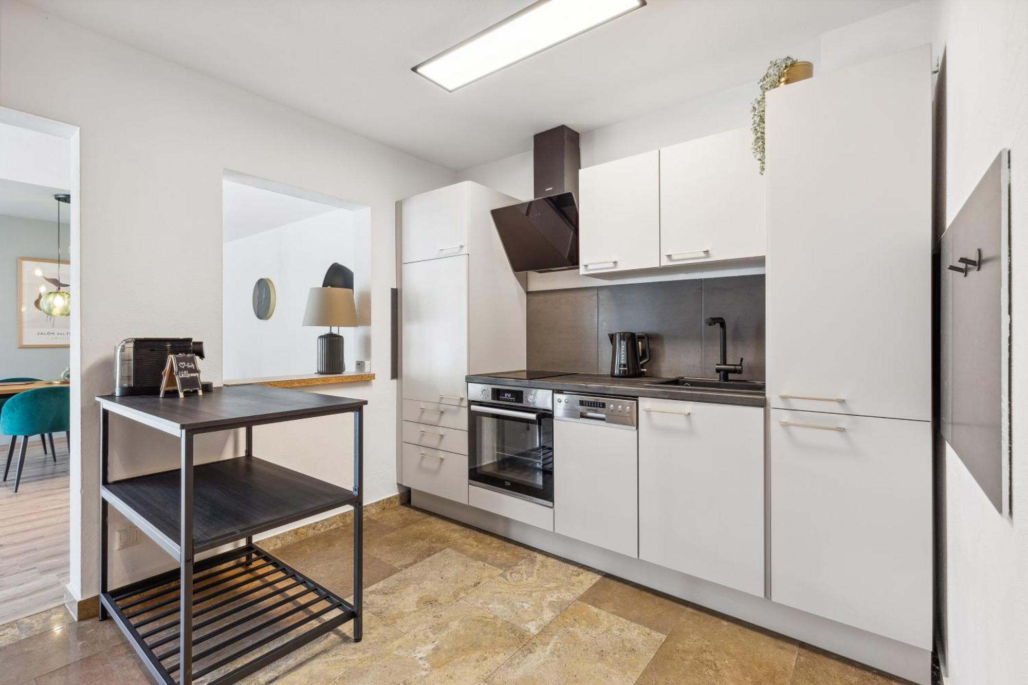 Fewo Moritz Mit Kleiner Terrasse Und Stellplatz Coburg Ngoại thất bức ảnh